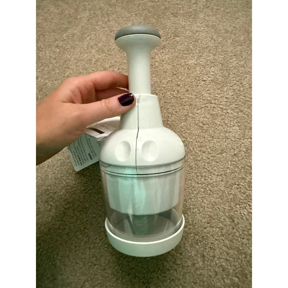 Pampered Chef Push Function Food Chopper White #2585
